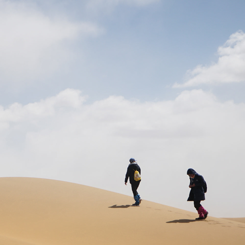 Desert Trekking-Yiwei Huang